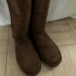 Tall chocolate brown Ugg boots